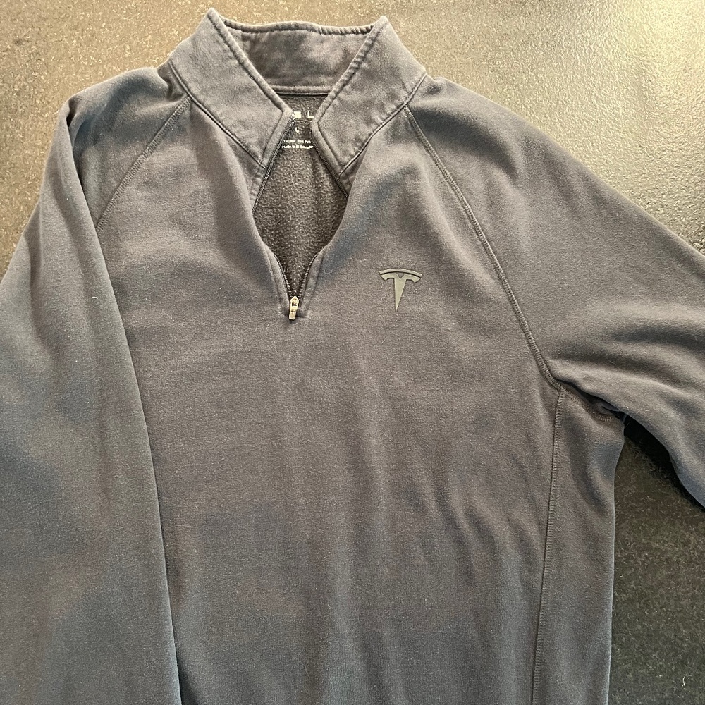 Grey Tesla Quarter Zip L